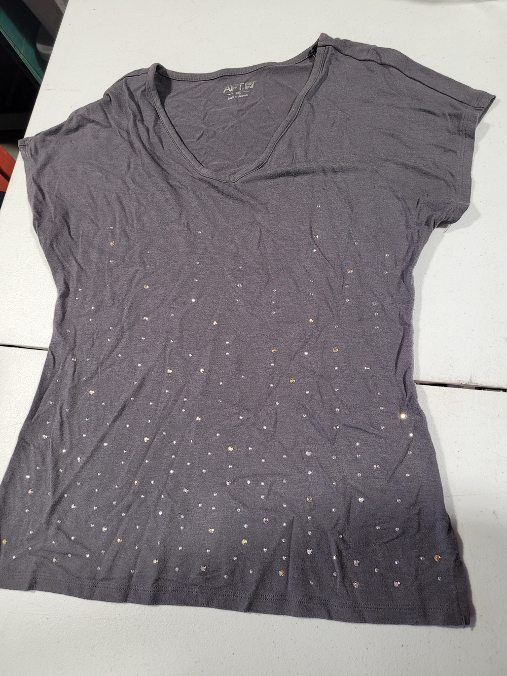 Apt. 9 Gray Short-Sleeve V-Neck Tee with Rhinestone Accents